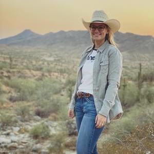 Meet your Posher, Emily